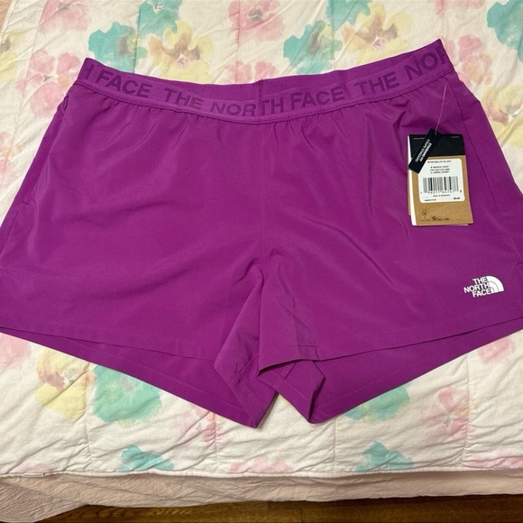 The North Face Pants - NWT North Face Women’s Wander Short- XL